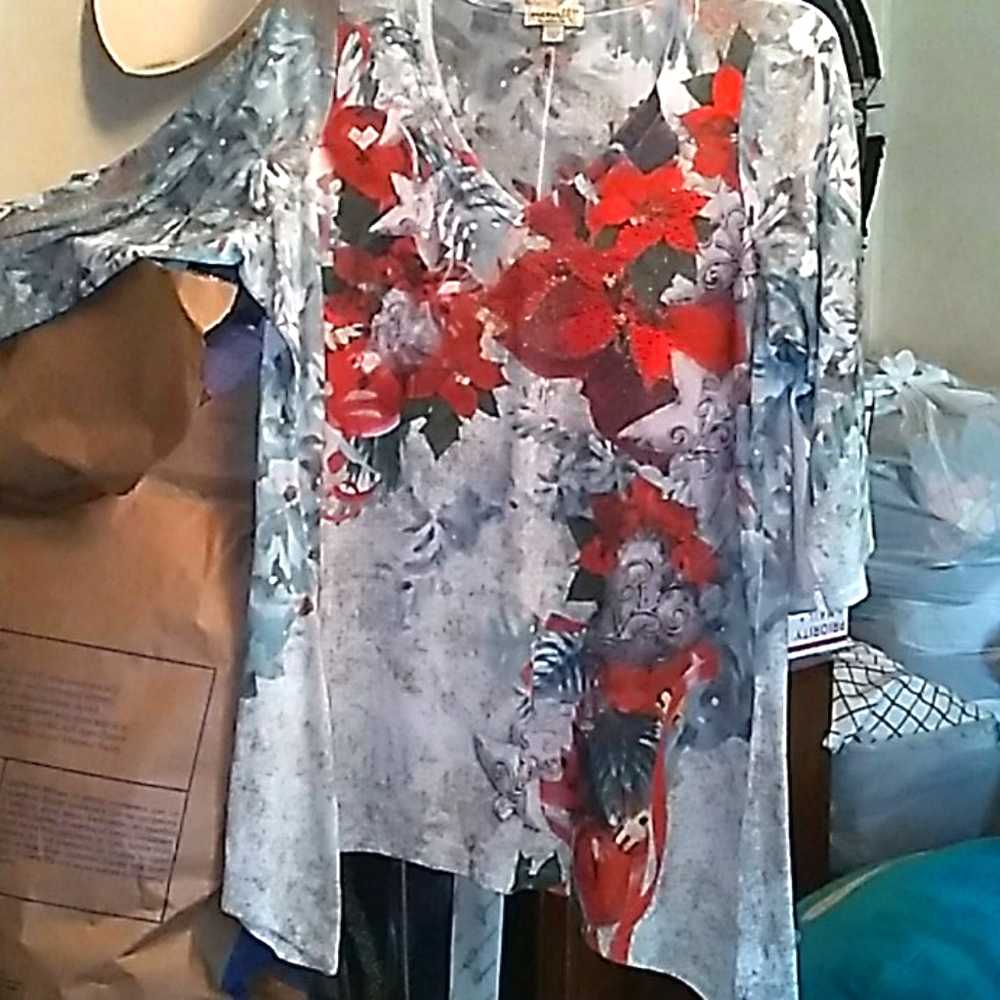 ONE WORLD SWEATER TOP